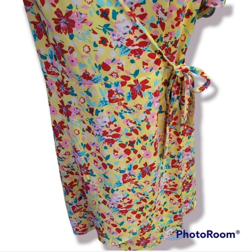 🆕️ J. Crew Floral Print Wrap Dress - Picture 4 of 8